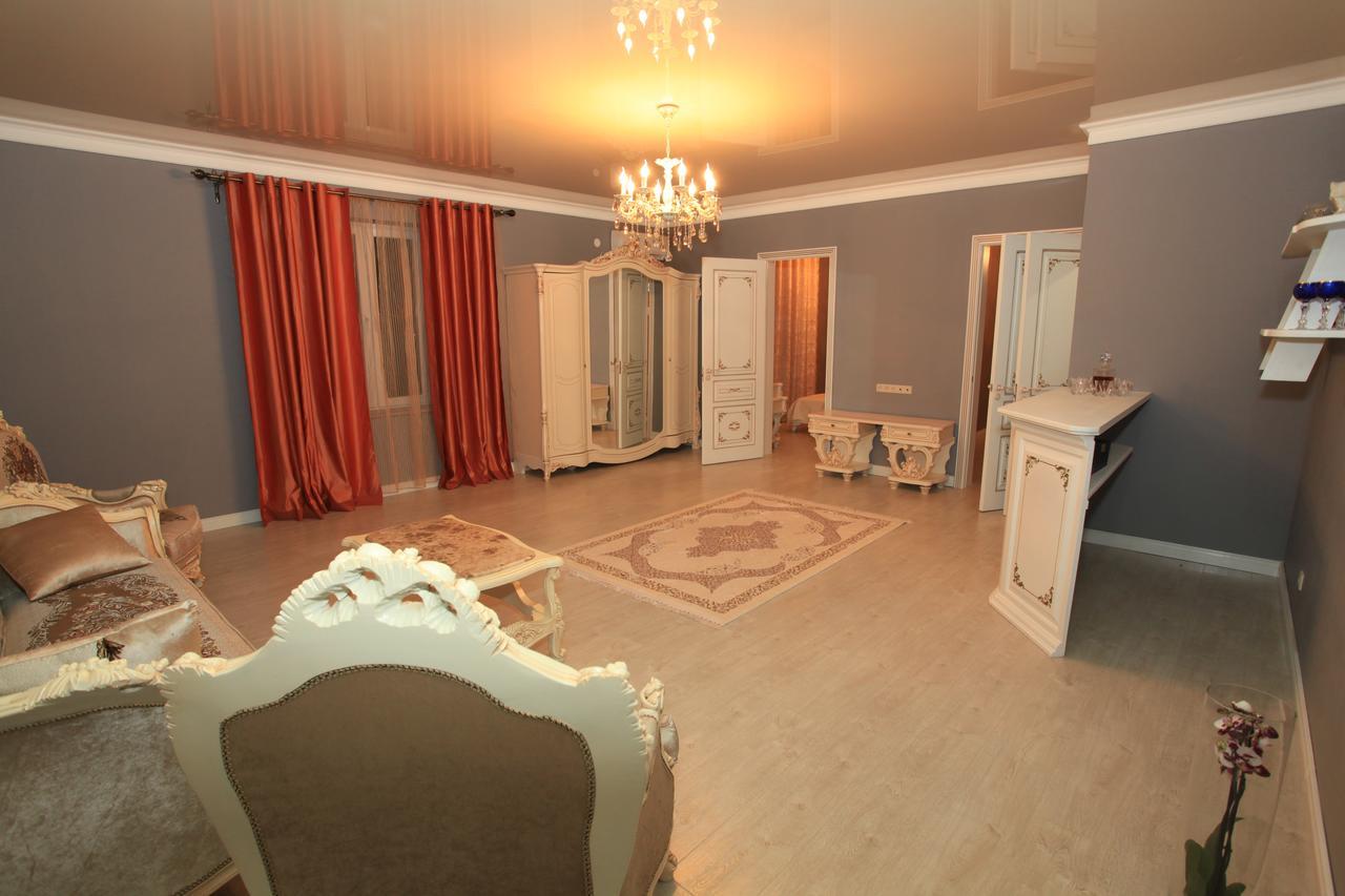 Guest House Esma Szuhumi Kültér fotó