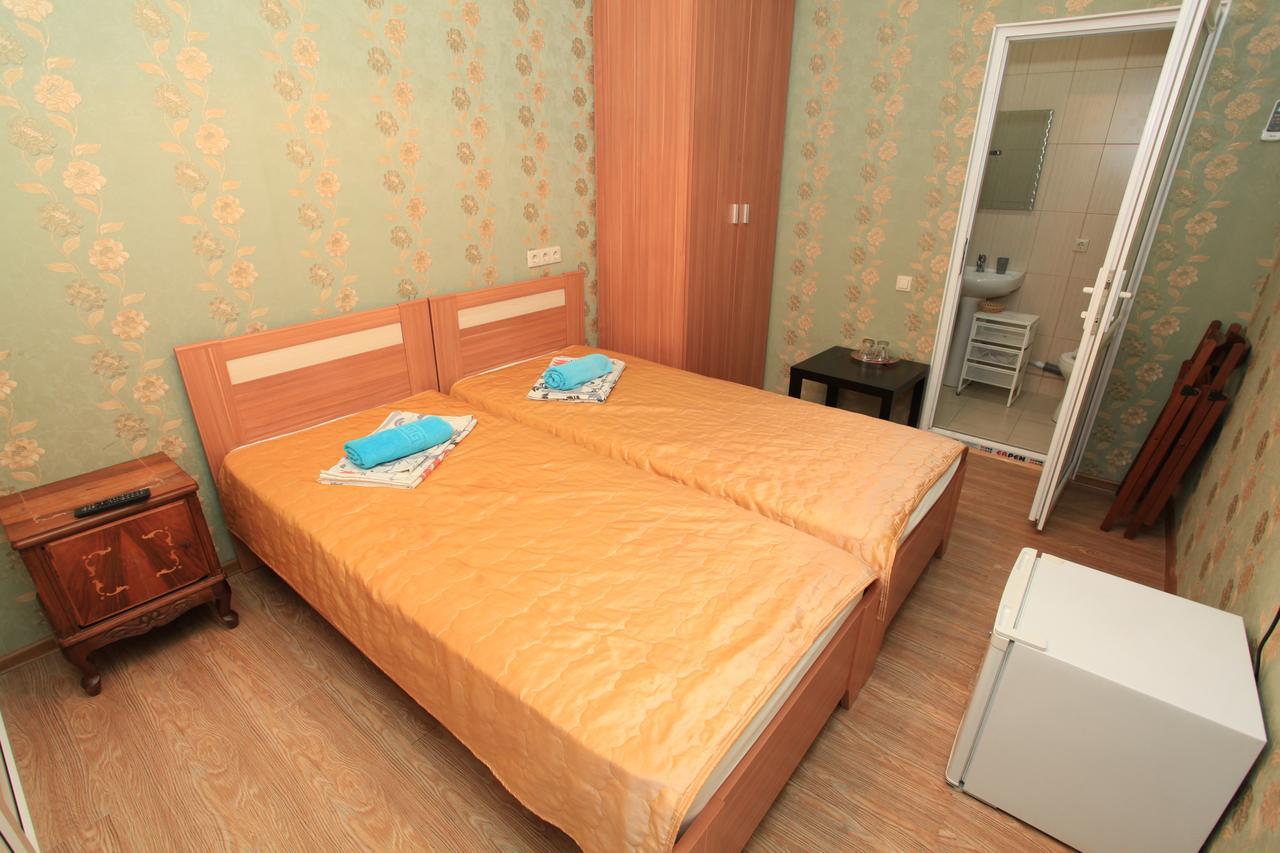 Guest House Esma Szuhumi Kültér fotó