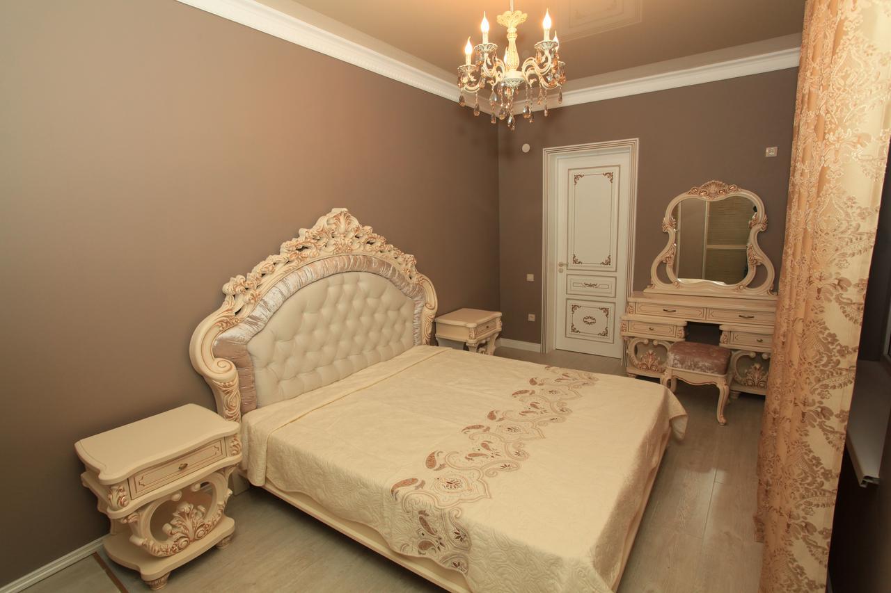 Guest House Esma Szuhumi Kültér fotó